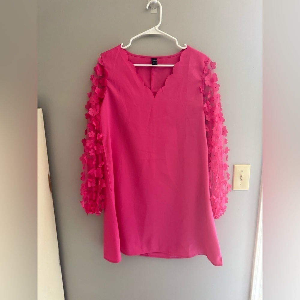 SHEIN Women’s Pink Dress SZ MD Floral Shear Long Sleeve Scalloped Neck Line